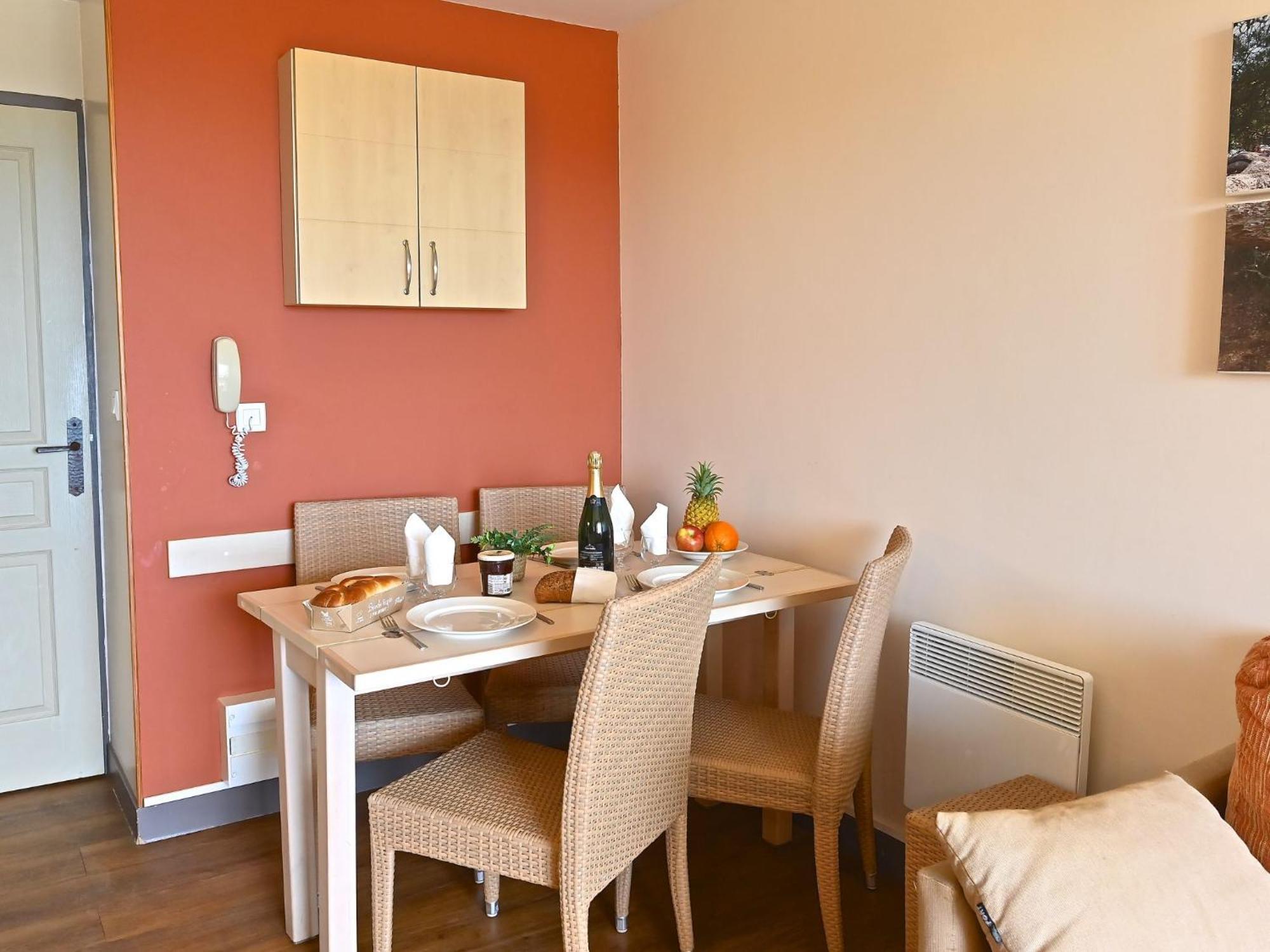 Saint-Raphaël Apartment Village Cap Esterel - Le Village-76 By Interhome מראה חיצוני תמונה